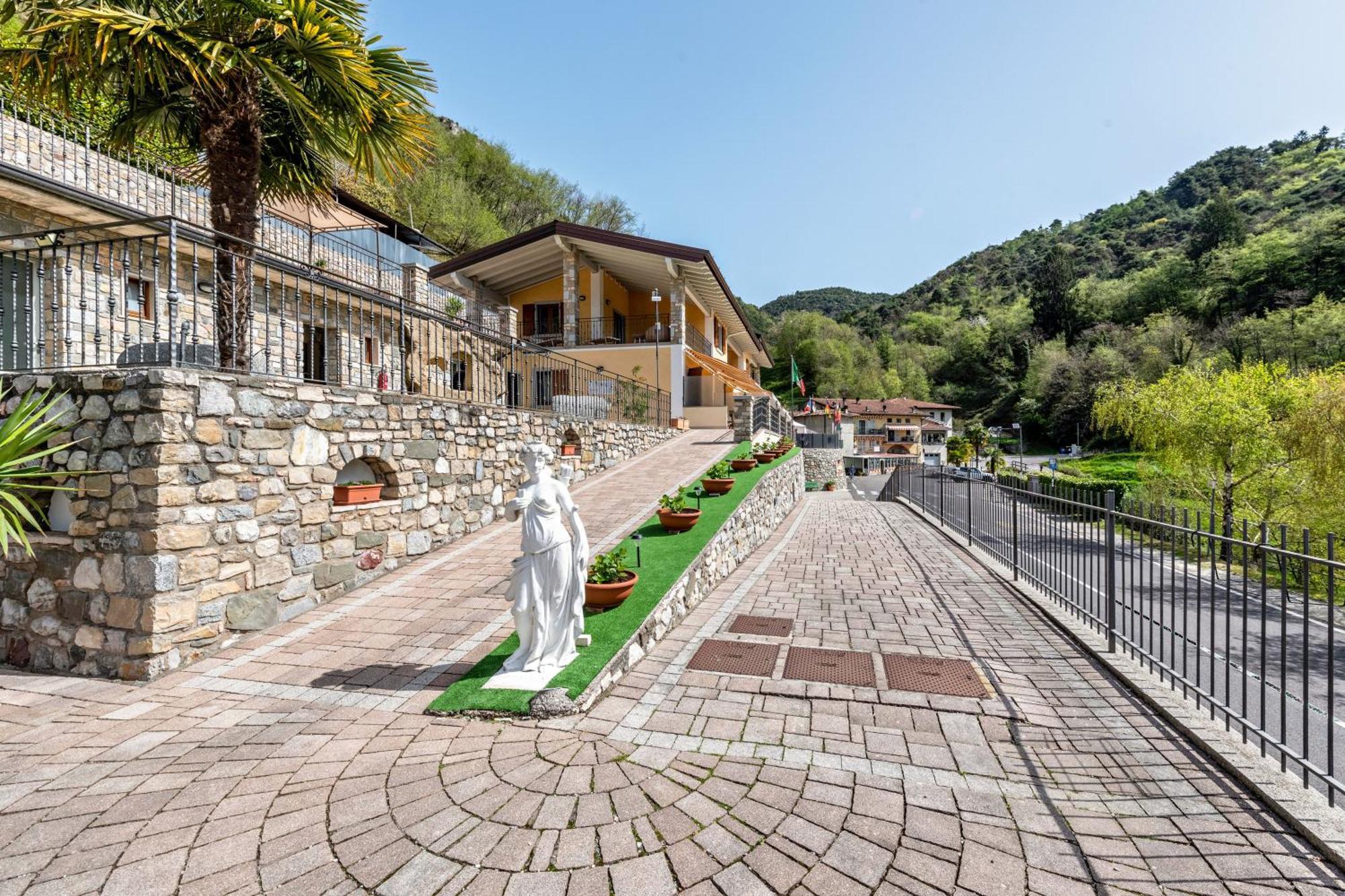 Residence Tatiana Dependance Tremosine المظهر الخارجي الصورة